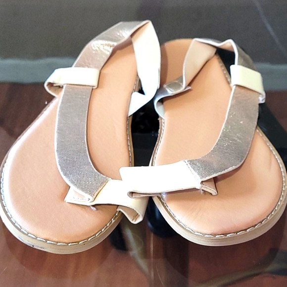 Gold sandals - Picture 3 of 4